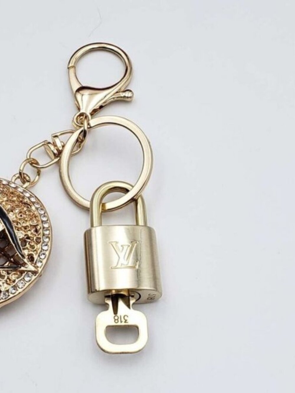 LV Authentic Gold Padlock 🔒 Key Set w/ Unbranded Evil Eye Keychain Charm - Picture 7 of 8